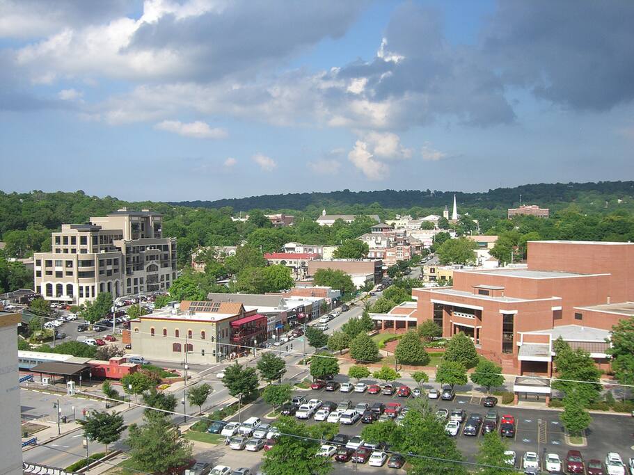 Downtown Fayetteville - Dickson St - Apartments for Rent 