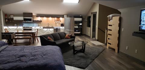 The Bonus Room