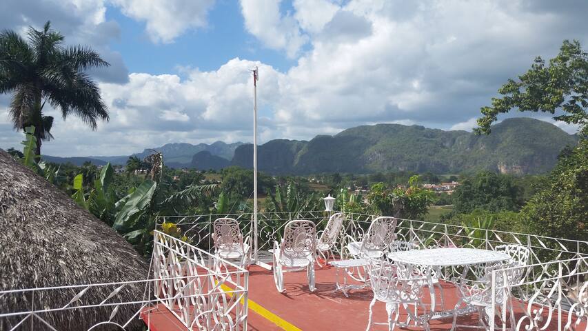 Villa Merci, Room 1.