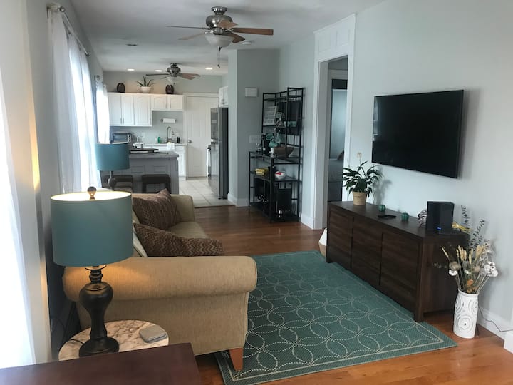 Clean, Fenced In Yard, 1rm W/ Extra Bed & Trundle - Shrewsbury, MA