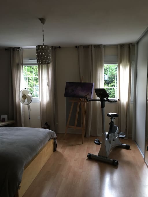 Chambre spacieuse, 30m2 lumineuse,