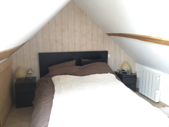 Krevet u spavaćoj sobi 140*200