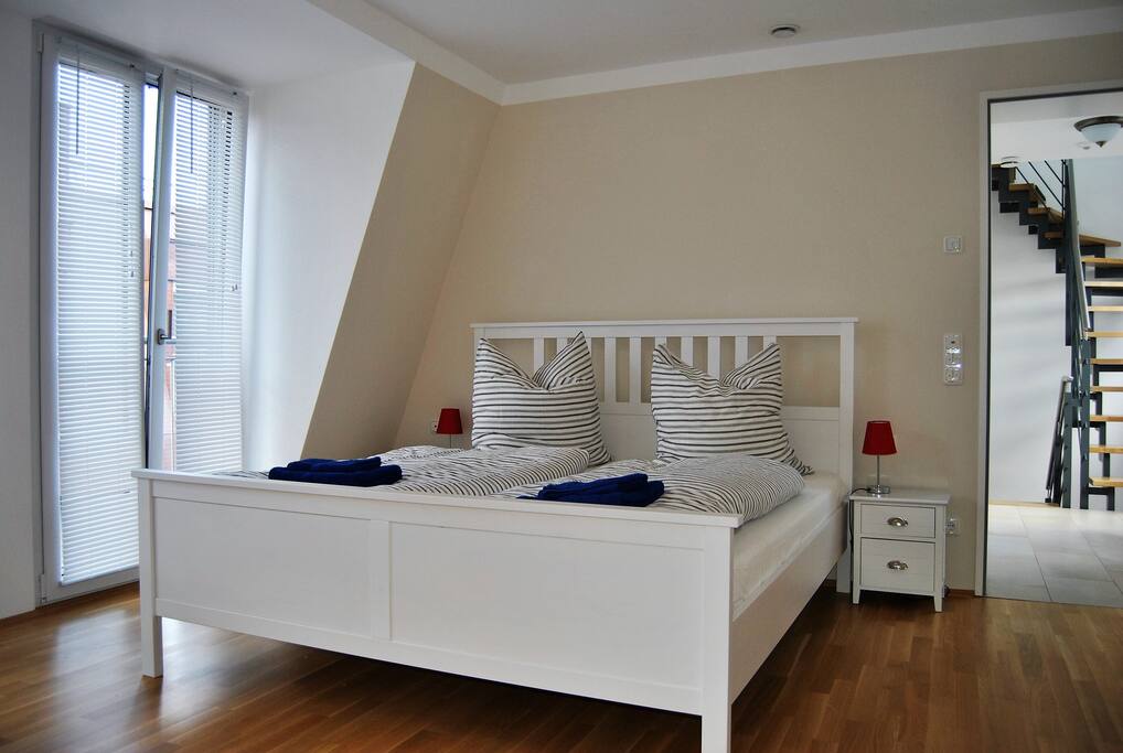 Zimmer mit Doppelbett & TV