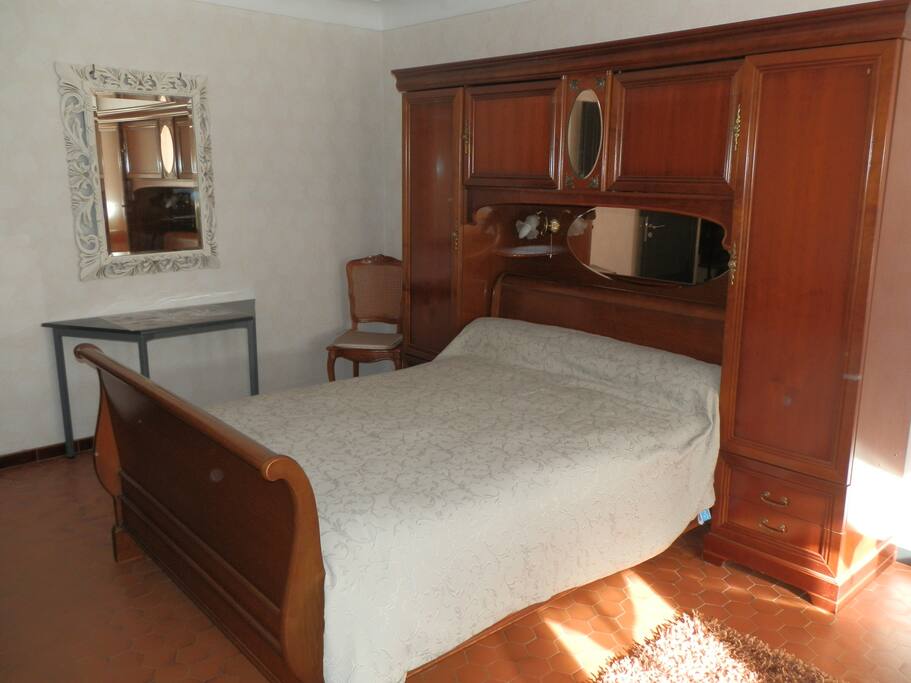 chambre avec accès extérieur indépendant