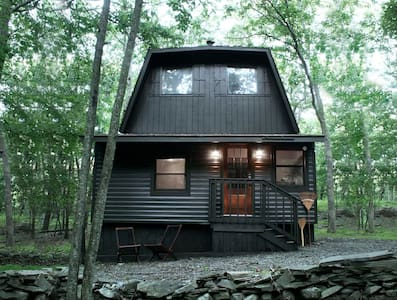 The Alder House - A Cabin in the Poconos