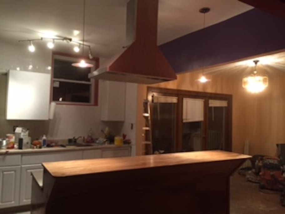 Dining Room to the right space, open space/wall