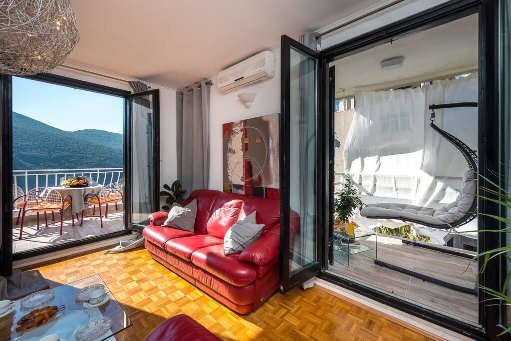 Living room 1