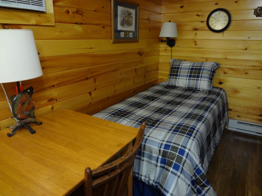 Cozy Knotty Pine Interior