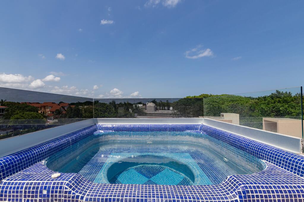 jacuzzi