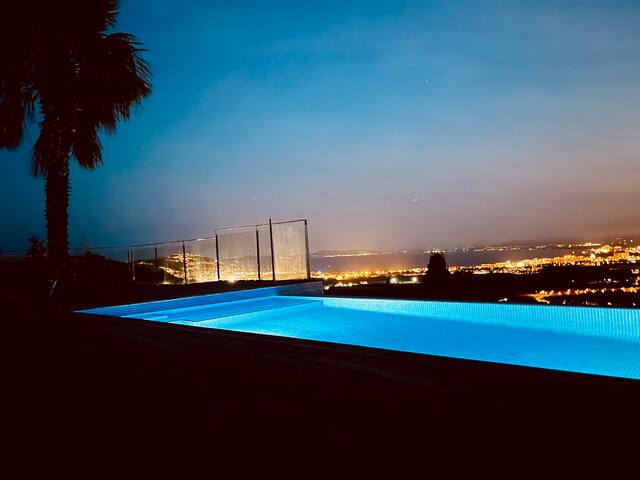 Spektakulärer Ausblick – Infinity Pool & Privacy gallery image 5