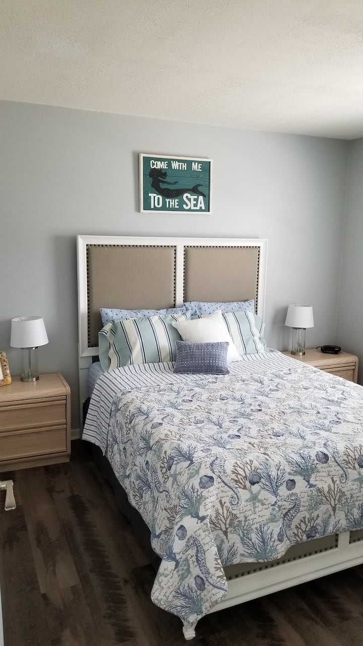 Master with queen bed 