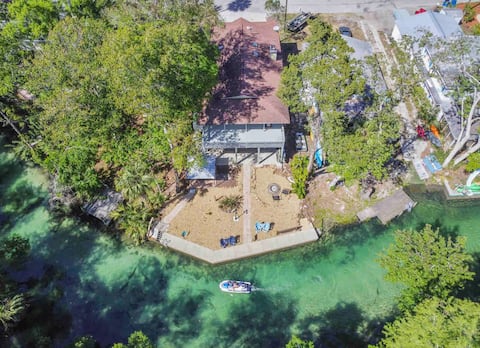 MainRiver-LG yard, 10Kayak, firepit,2 full kitchen