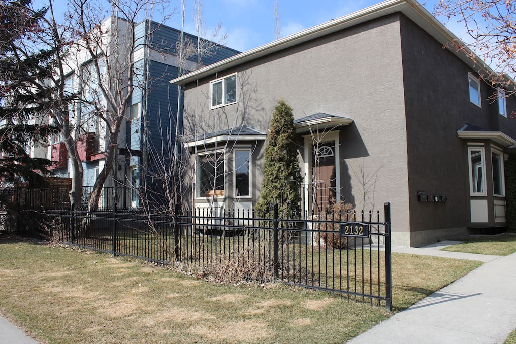 Welcome to #8, 2132 - 35 Avenue SW, Calgary