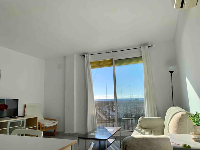 La Fosca Serveis managed Airbnb listing 1