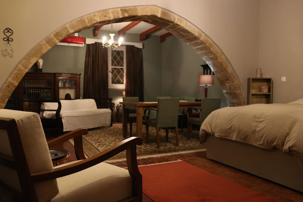 Unique vintage apartment in the old town of Chalkis (Evoia)/Winter