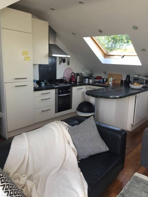 Bright, modern kitchen