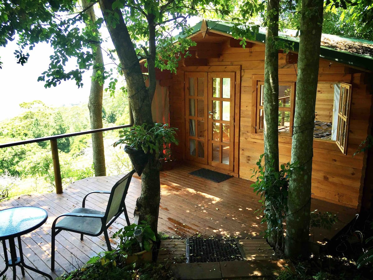 Oceanview Retreat... Best views on the mountain — photo via the host's Airbnb listing