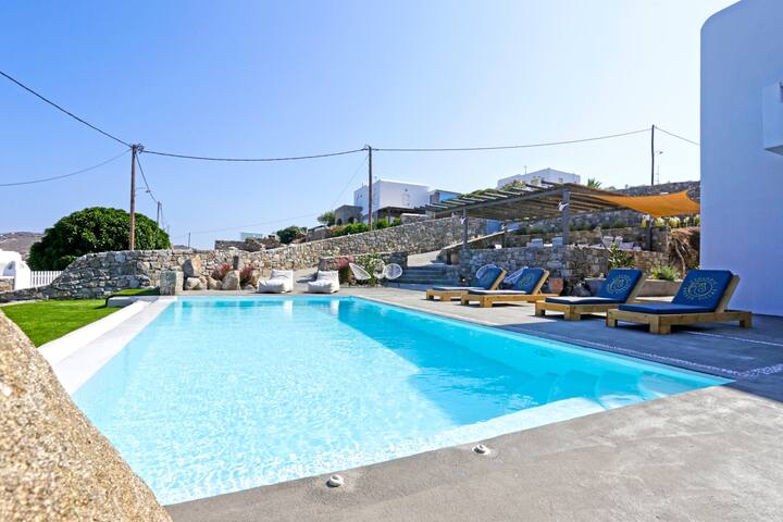 Cycladic Breeze Villa with Private Pool gallery image 4