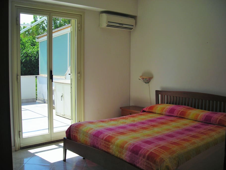 Air-conditioned double bedroom