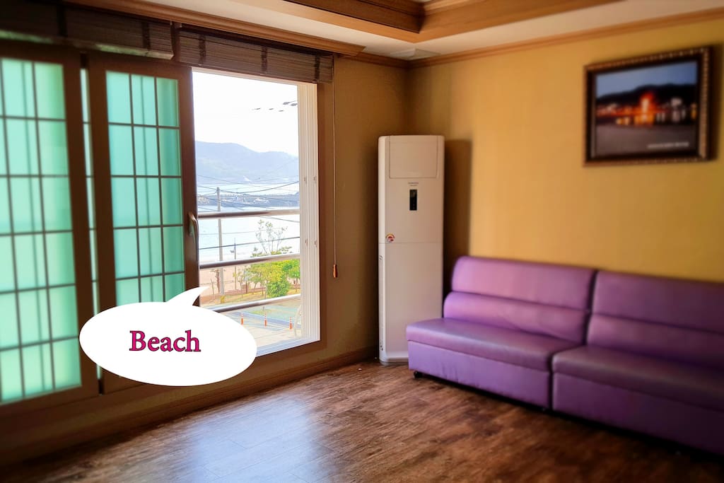 Spacious, clean and by the beach. Great for family and friends.