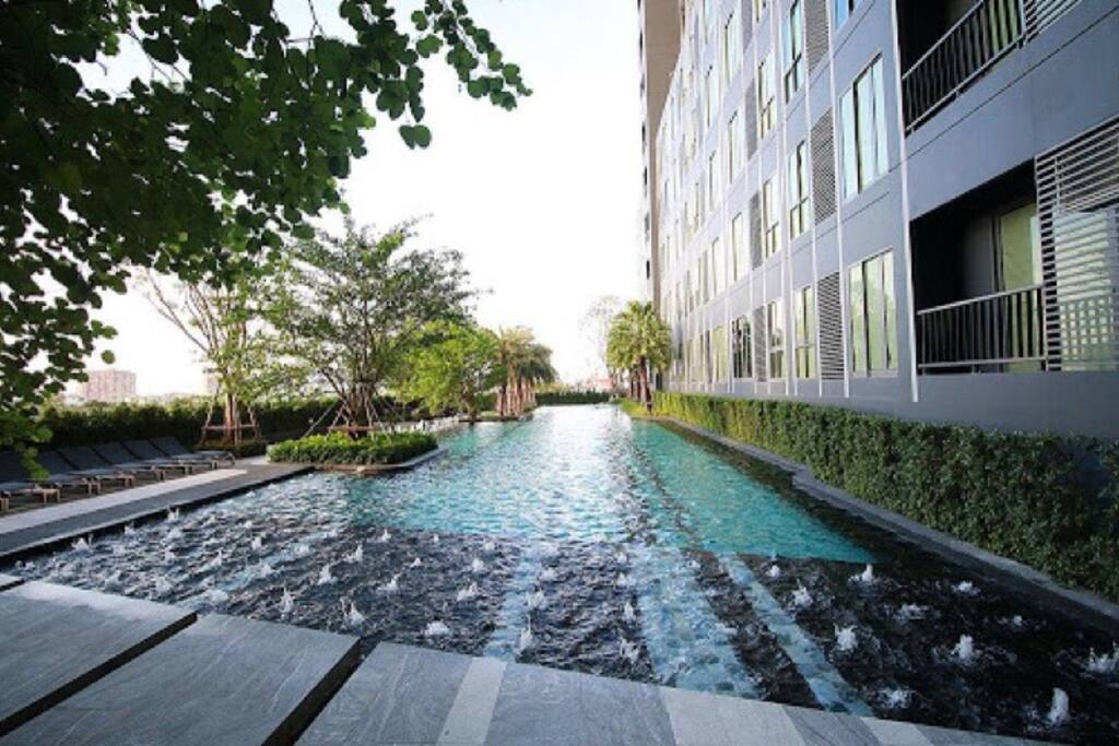 Outdoor Swimming pool