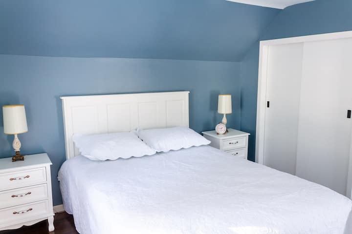 Chumba cha kwanza cha kulala