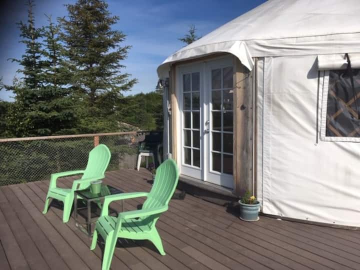 Eco-Friendly Bay View Yurt with Running Water