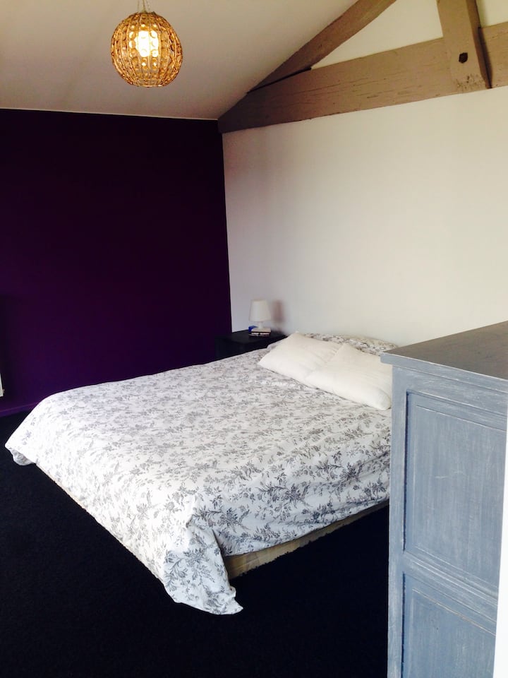 Double bedroom, 1st floor. 160 bed