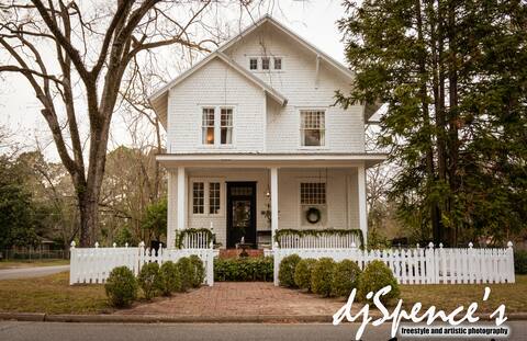 Historic Southern Home in the Heart of Fitzgerald