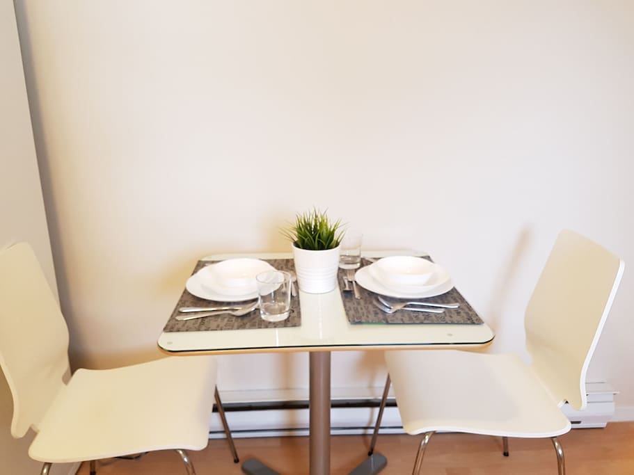 The cute dinning table for two.