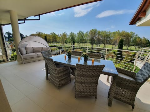 Sweet Dream Deluxe Apartment (lake view)