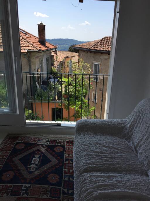 Ausblick nach Süden, Studio mit einem Doppelbett, und 4 Einzelbette
im 2. Stock