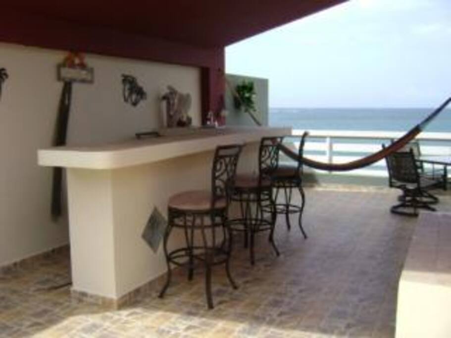Full bar on rooftop terrace