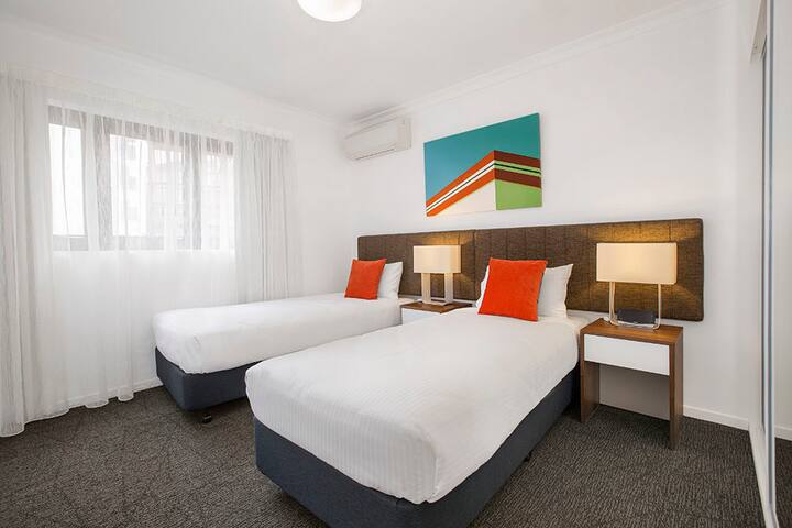 Stunning Executive Three Bedroom Apartment gallery image 2