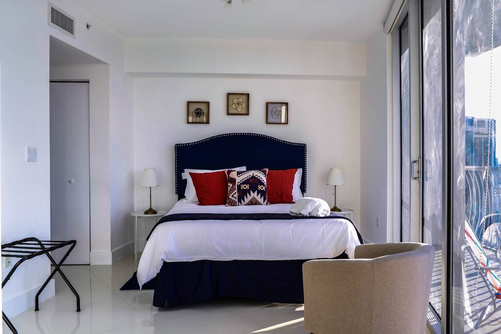 Etnic decor Master Bedroom