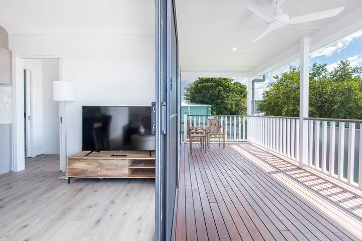 Redcliffe Retreat: Moreton Bay Coastal Cottage - Redcliffe