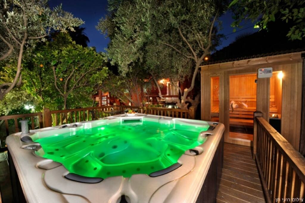 Sauna and hot tub