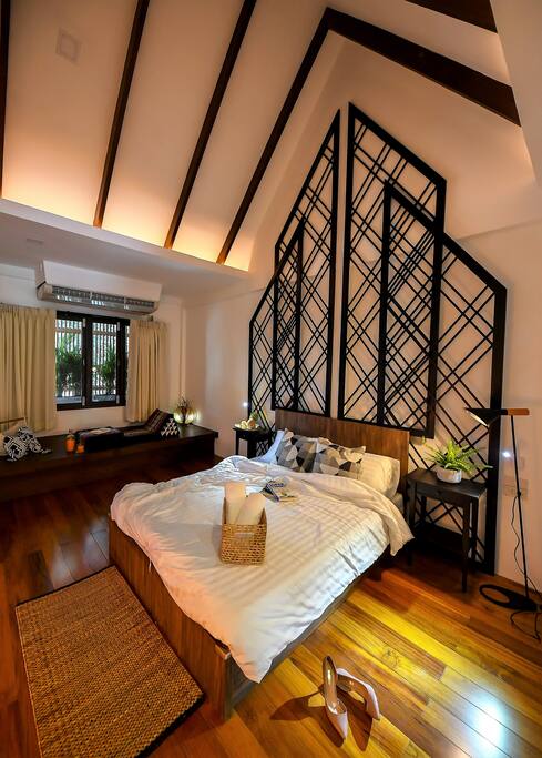 The very high ceiling and unique makes you feel very comfrtable