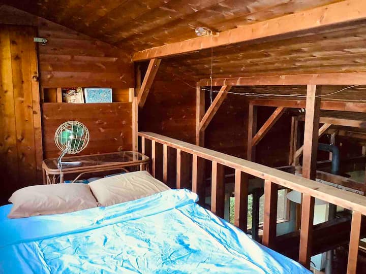 ห้องลอฟท์ชมวิวสำหรับชั้น 2โดยปกติจะใช้โซฟาแต่เมื่อใช้เป็นโซฟาเบดสำหรับมากกว่า 3 คนจะมีประตูดังนั้นคุณจึงสามารถใช้เป็นห้องส่วนตัวได้