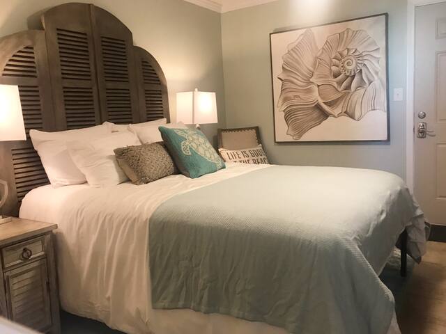 BV317- Hangout at the Hangout!