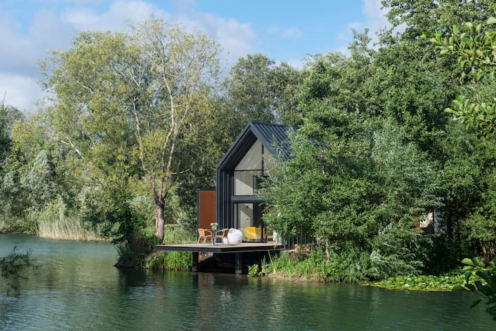 The Island Lodge At Little Horseshoe Lake Cottages For Rent In