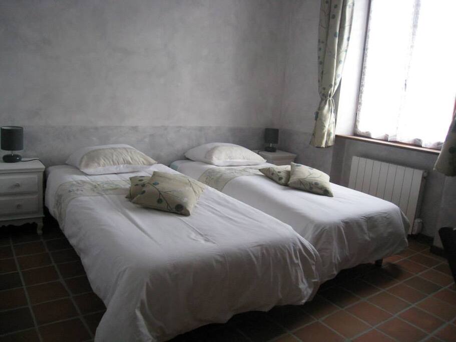 chambre lits simples