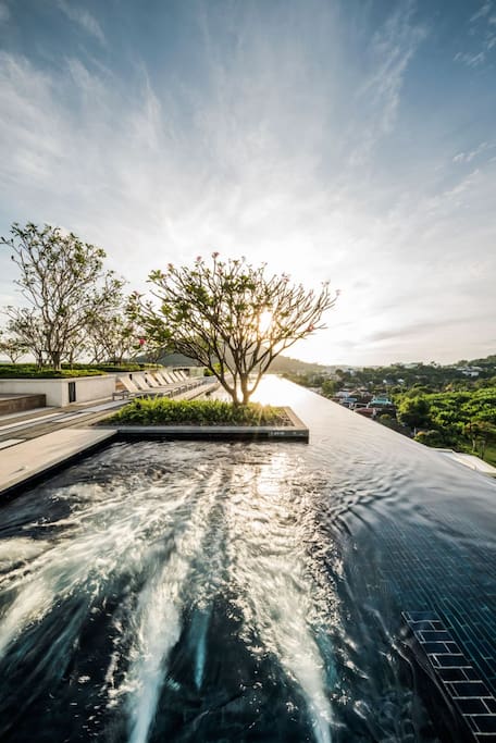 Sun Rise With Jacuzzi Pool on the rooftop
