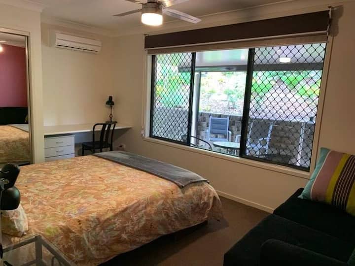 غرفة النوم 2