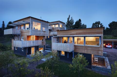 The Horizon- Award Winning- Sauna Available for a