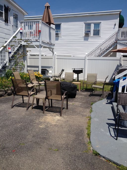 Gas grill and picnic area