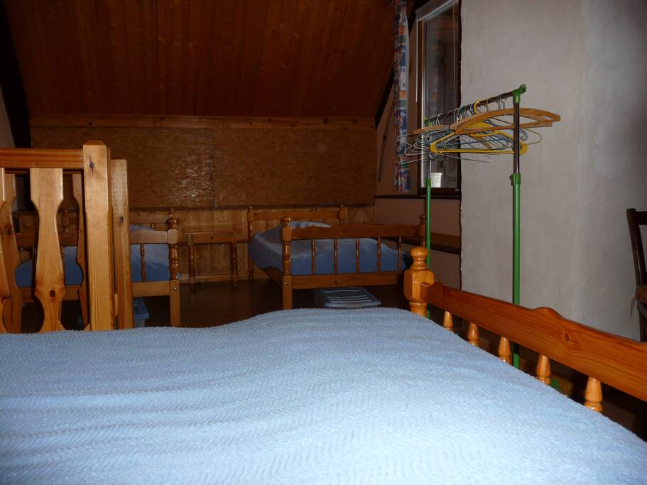 lit 2 personnes dans chambre 2 en duplex