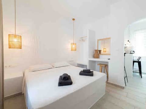 Successful Airbnb property: Cycladic home in Mykonos town in Περιφερειακή Ενότητα Μυκόνου