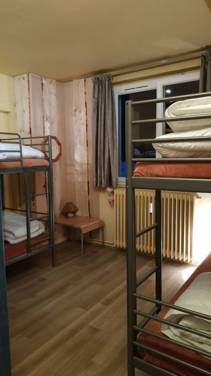 Спална соба 2 : 2 x 2 кревета на спрат: 90/200