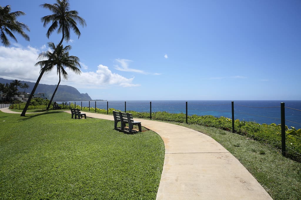 Just a short 5 minute walk from the St. Regis Resort and Hideaways beach